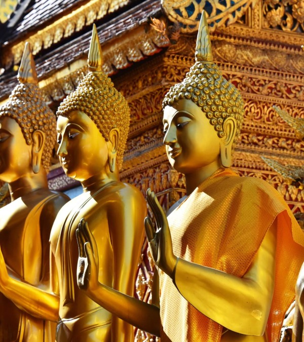 wat-phra-that-doi-suthep-buddhist-temple-in-chiang-mai