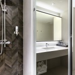 x2vibe-hotel-bangkok-standard-room-badkamer-thailandtravel