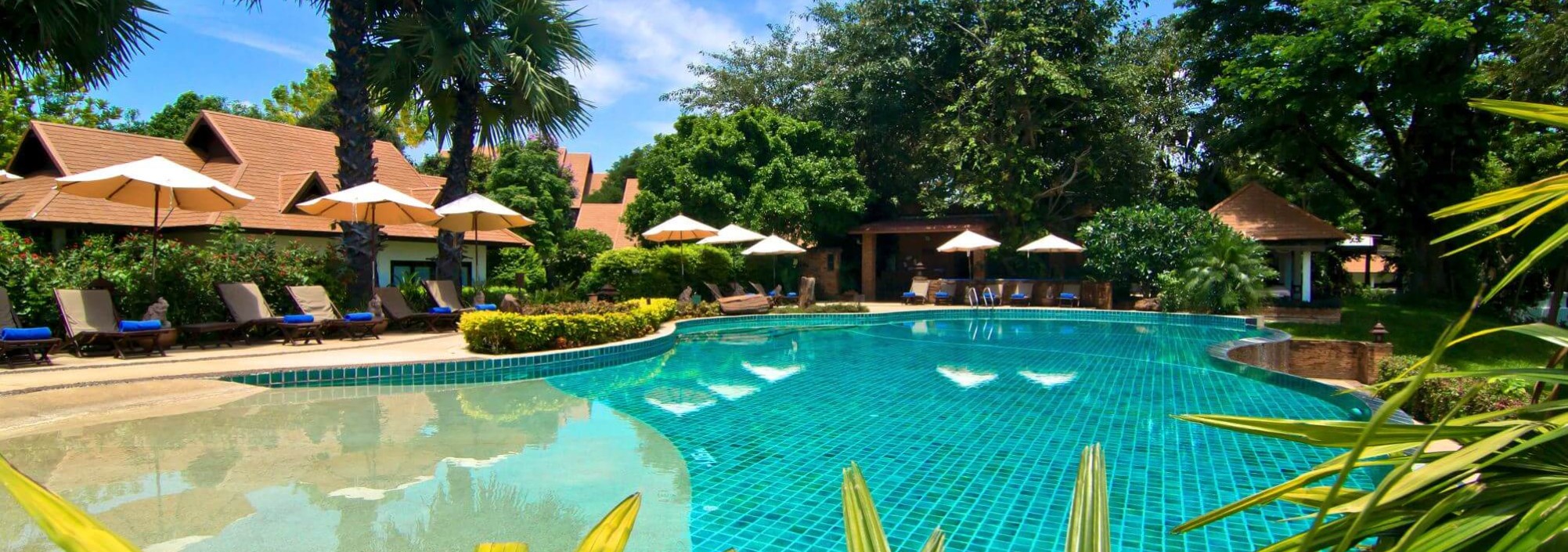 zwembad-chiang-rai-resort-hotel-the-legend-1