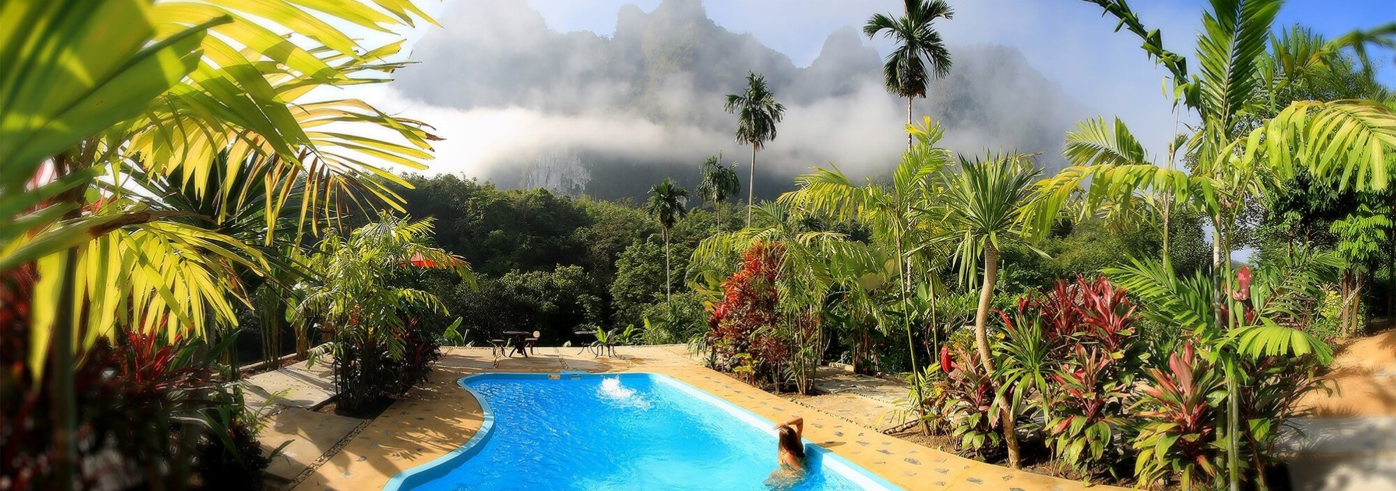 zwembad-elephant-hills-camp-khao-sok