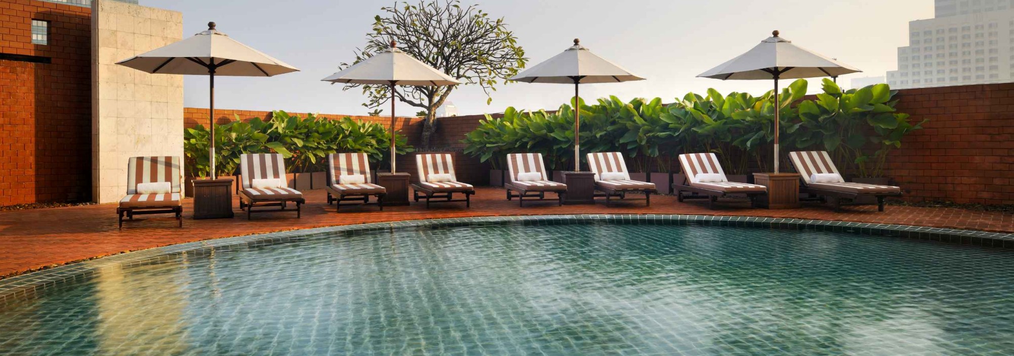 zwembad-lebua-at-state-tower-bangkok-thailandtravel