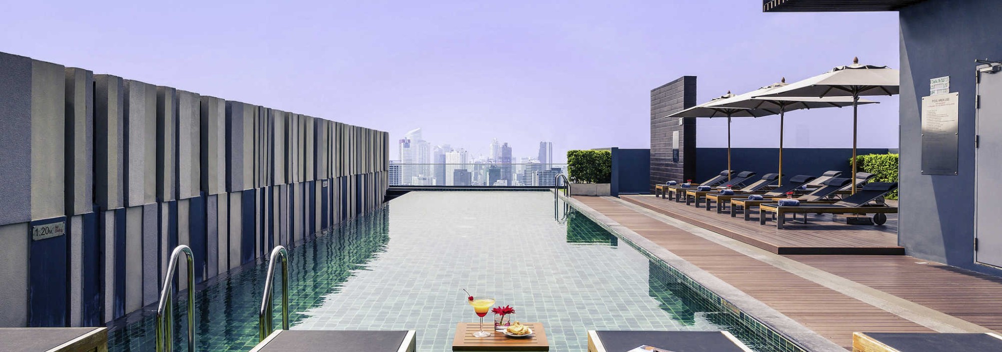 zwembad-mercure-bangkok-siam-thailandtravel