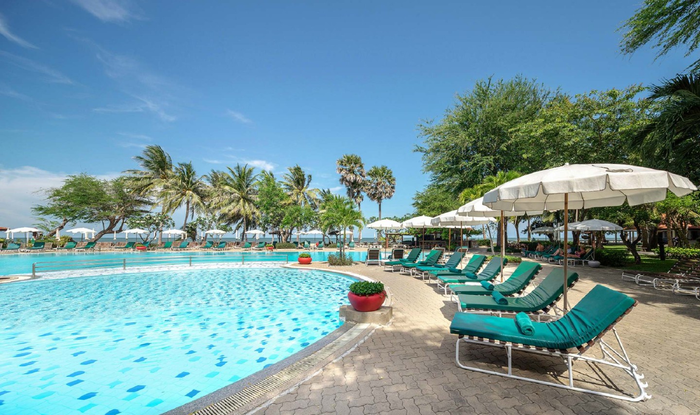 zwembad-regent-chalet-hua-hin-thailandtravel