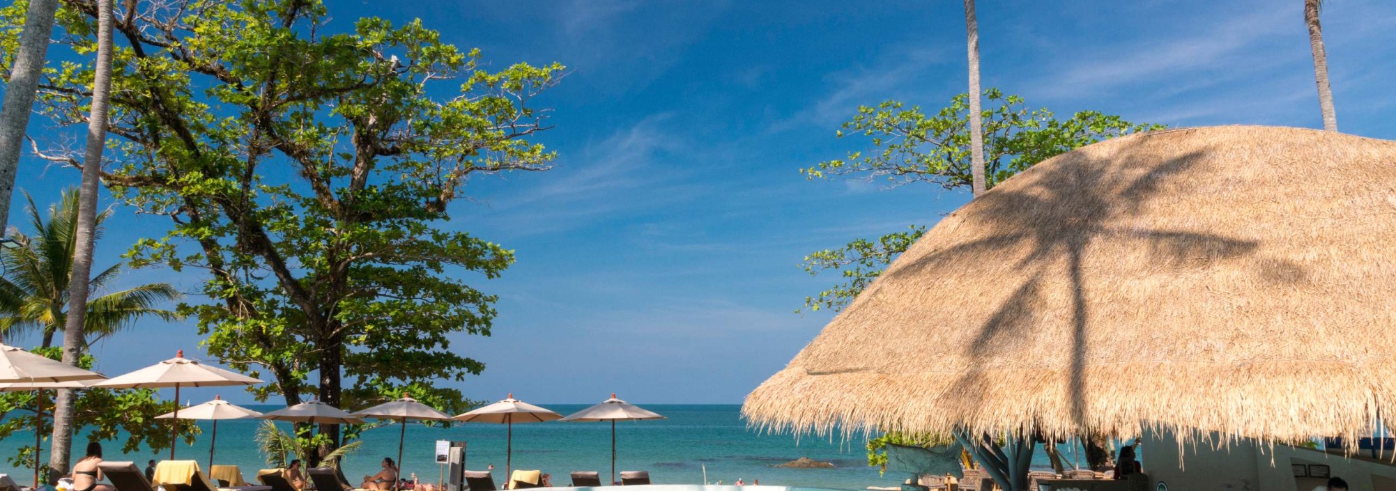 zwembad-strand-eden-beach-khao-lak-thailandtravel