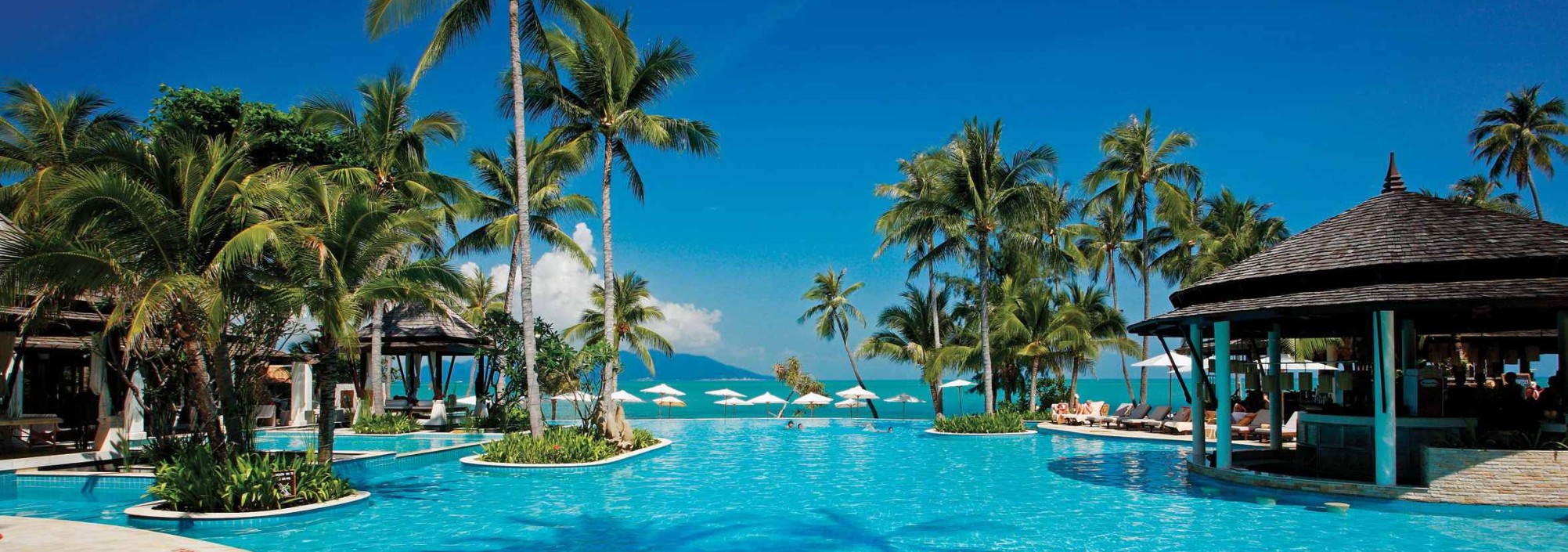 zwembad-strand-melati-beach-resort-thailandtravel