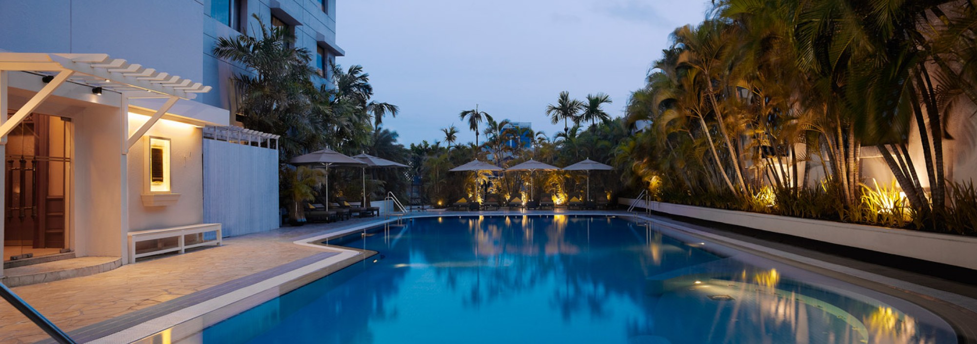 zwembad-sule-shangrila-yangon-thailandtravel