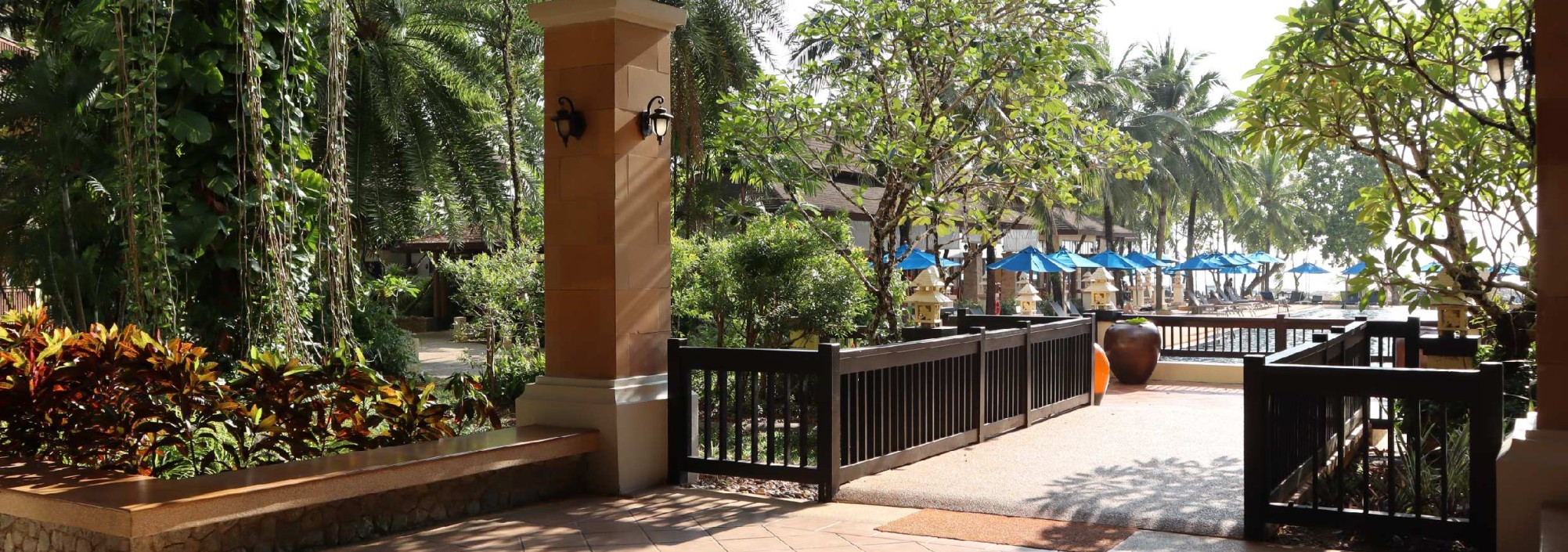 zwembad3-seaview-resort-khao-lak